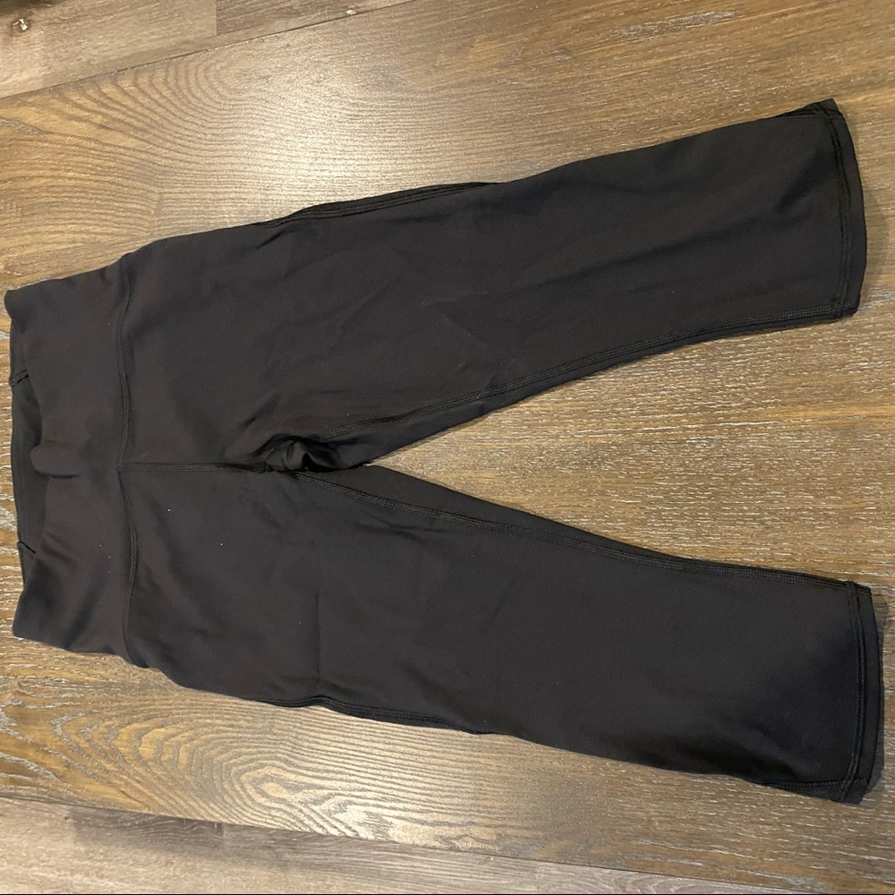 Brand New Lululemon Sz 6 Black Leggings - Picture 6 of 8